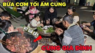 Bé Hạt Tiêu đi hái rau cùng hai trai đẹp và bữa tối ấm cúng của gia đình bằng món vịt giả cầy