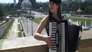 French accordion songs in Paris