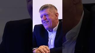 БОРИС ШТЕРН! СКОЛЬКО ВЕСИТ ШИРИНА ПУСТОТЫ? КАТЮЩИК ТВ2 #shorts