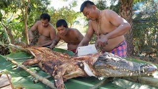 100kg Crocodile! Authentic way Charcoal Grilled Whole Crocodile Barbecue | Thailand street food