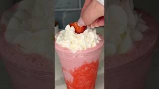 viral strawberry milkshake recipe  #shorts #easydessert #easyrecipe #asmrfood #viralrecipe