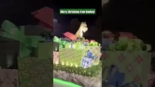 Donkeys most favourite time of year! @universalorlando #shrek #christmas