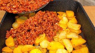 Just Pour the Minced Meat Over the Potatoes!  Cheap Easy and Delicious Dinner!