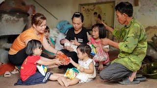 Helping Poor Single Mothers with Children - Harvest Custard Apples in the Garden Goes to Market Sell