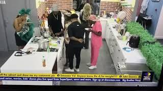 #bbnaija Emmanuel & Liquorose eating #shineyaeye.