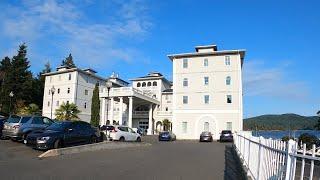 Prestige Oceanfront Resort - Sooke BC 
