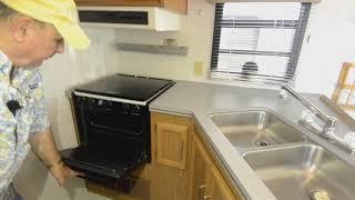 RV Sales of Oregon 1995 Fleetwood Flair Stock # UA2371A