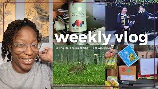 WEEKLY VLOG | LIFE IS FLYING BY AS A MOM | NEW RESTAURANT | GETTING IT ALL DONE | ENJOYING MY LIFE 