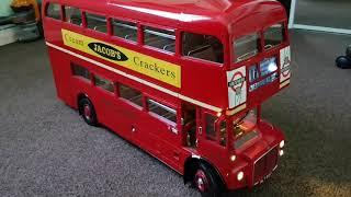 Hachette Routemaster bus  !