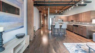 A spacious Streeterville one-bedroom model at The Lofts at River East