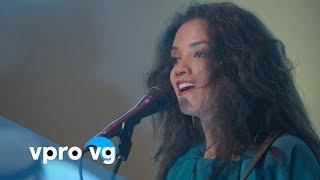 Jessica Manuputty - trad./ Hela Hela Arumbai (live @TivoliVredenburg Utrecht)