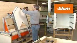 SPACE CORNER with SYNCROMOTION: Assembly | Blum