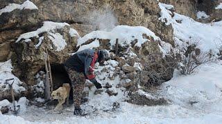 I turned a small cave into a safe and comfortable shelter/surviving cold weater camping