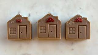 Want to make these darling house soaps? I’ll show you how! #house #winter #soap