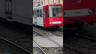 KVB Linie 4 und 152 Abfahrt #köln #kvb #tram #bus