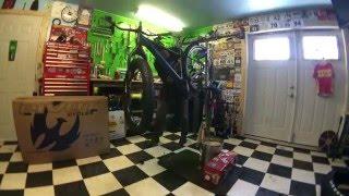 Pivot LES Fat 27.5+ unboxing and build