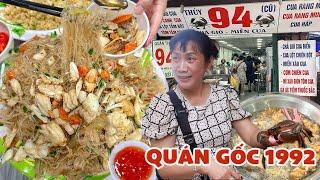 Quán Miến Cua 94 vẫn đông nườm nượp khách nhờ BÍ QUYẾT XÀO MIẾN KHÔNG CẦN DẦU MỠ dù đổi chỗ bán