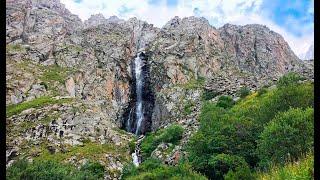 Kyrgyz Republic: hiking to the large Arslanbob waterfall (August 2021)