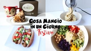 COSA MANGIO IN UN GIORNO DI FESTA  PANETTONE E HOT DOG VEGANI !