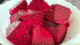 THE EASIEST WAY TO EAT DRAGON FRUIT  SWEETEST MOST TASTIEST DRAGON FRUIT IN THE PHILIPPINES 