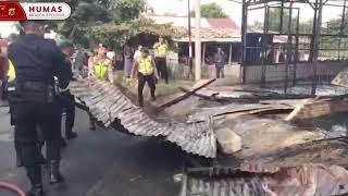 Quick Response Satbrimob Polda Aceh  - Penaganan Kebakaran