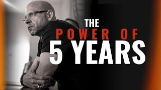 The Power of 5 Years: Questions and Coaching for those who struggle with Consistency