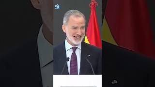 La broma de Felipe VI tras la actuación de Estopa