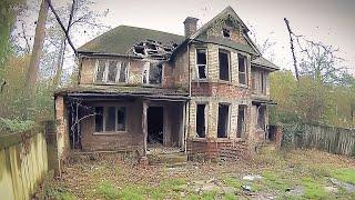 15 Most Haunted Houses on Earth