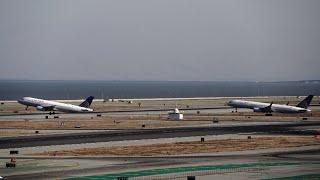 San Francisco Airport Plane Spotting with Air Traffic Control Parallel Runway Landings & Take offs