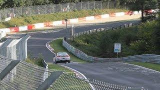 jump and run Touristenfahrten Nürburgring Nordschleife 20.08.2017 Pflanzgarten