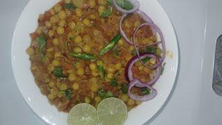 Delhi Style Ragda Chaat | Indian street food | White peas chaat recipe