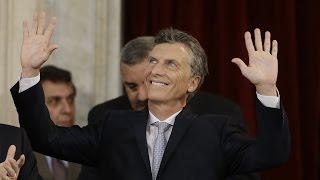 Mauricio Macri se juramenta como presidente de Argentina