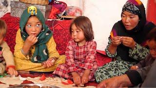 Afghanistan Village Life / Twins Family Cooking Traditional & Rural Style Food