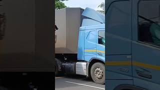 Delevery Truck Crossing Video