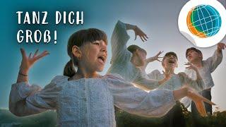 Das Mädchen und die Riesin - Adeline tanzt Krump | Schau in meine Welt | SWR Plus