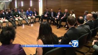 Gov. McAuliffe greets tech group