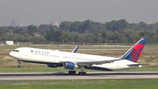 Delta Air Lines Boeing 767-300ER takeoff at Düsseldorf Airport