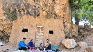 Construction of the nomadic hut in the mountains with hard-working nomads | Mashk Family