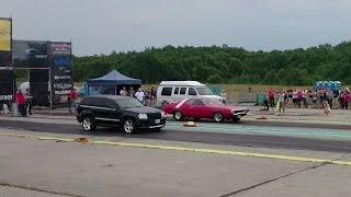 Jeep Grand Cherokee VS '72 Plymouth Roadrunner 440 1/4mile drag race