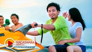 Zivilia - Musim Hujan Musim Kawin - Official Music Video - NAGASWARA