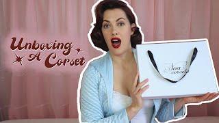 Unboxing A Corset From Noa Corsets | VINTAGE TIPS & TRICKS
