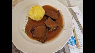 Rinderbraten in Rotweinsoße aus dem Römertopf