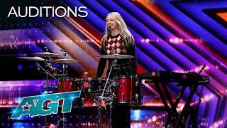 17-Year-Old Mia Morris Delivers an Original Audition as a One Woman Band | AGT 2022