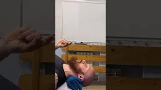 Упражнение на растяжку шейного отдела позвоночника