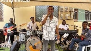 Awesome Gospel Live Jam Session|Emma on bass|Great sounds,wait till the end.sweet bass vibes 