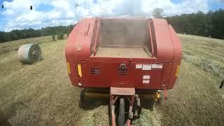 Baling Thick Hay with the New Holland BR7060