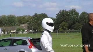 The Stig taking off in a Nissan GTR!