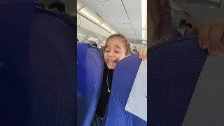 Tinku Anaya Amaira ki Masti In Plane 