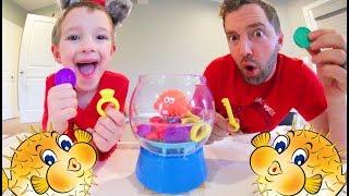 Father & Son PLAY BLOWFISH BLOWUP! / Grab The Treasure!