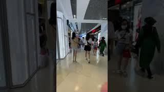 Exploring Plaza Singapura and The Atrium@Orchard shopping mall next to Dhoby Ghaut Station